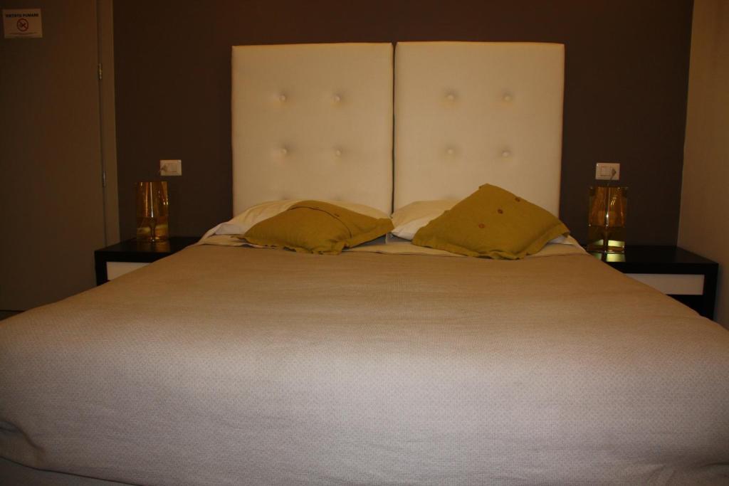 Hotel Bcomfort Cagliari Zimmer foto
