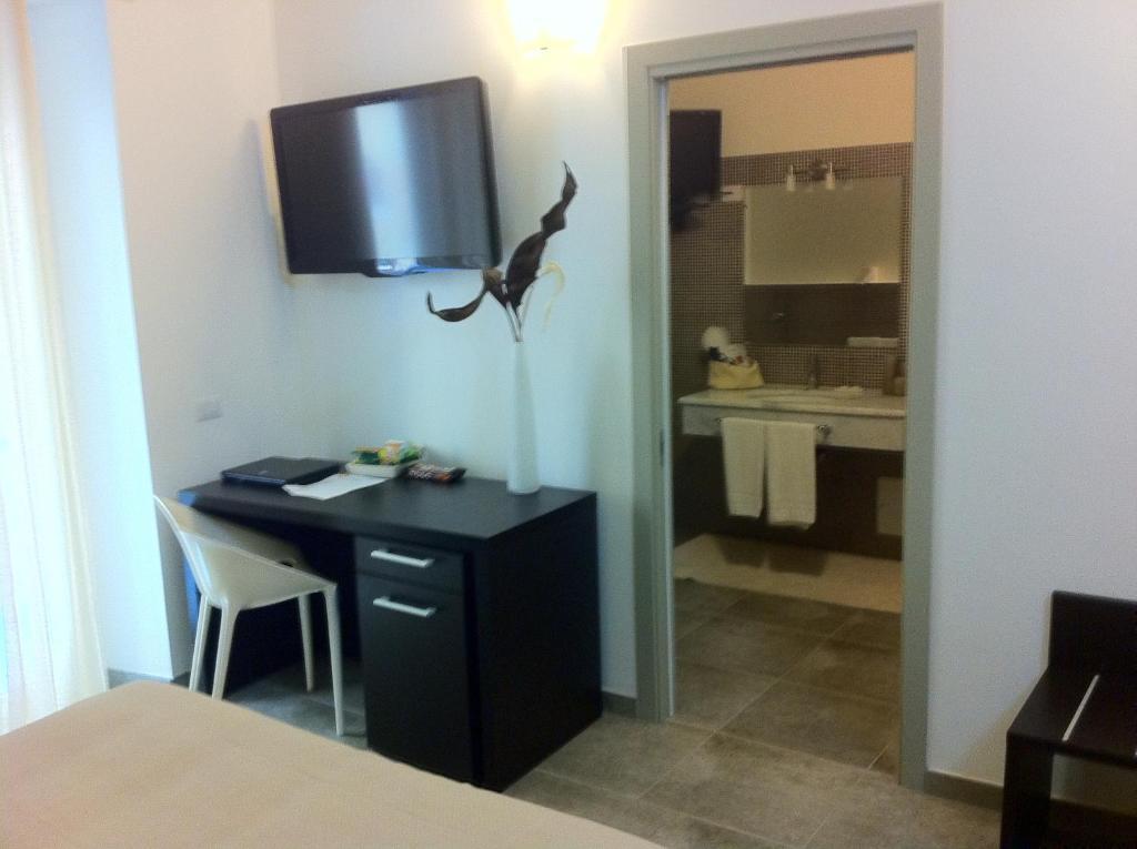 Hotel Bcomfort Cagliari Exterior foto